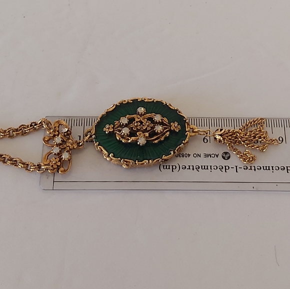 L.M.J vintage gold tone necklace emerald green - Picture 8 of 14